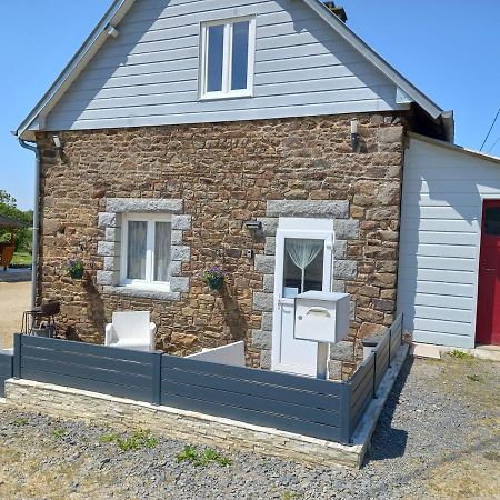 Studio Dans Une Longere En Pierre A La Campagne Apartment Saint-Ovin Exterior photo